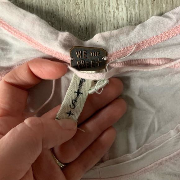 We the Free Pink V-neck size Small - Picture 3 of 4